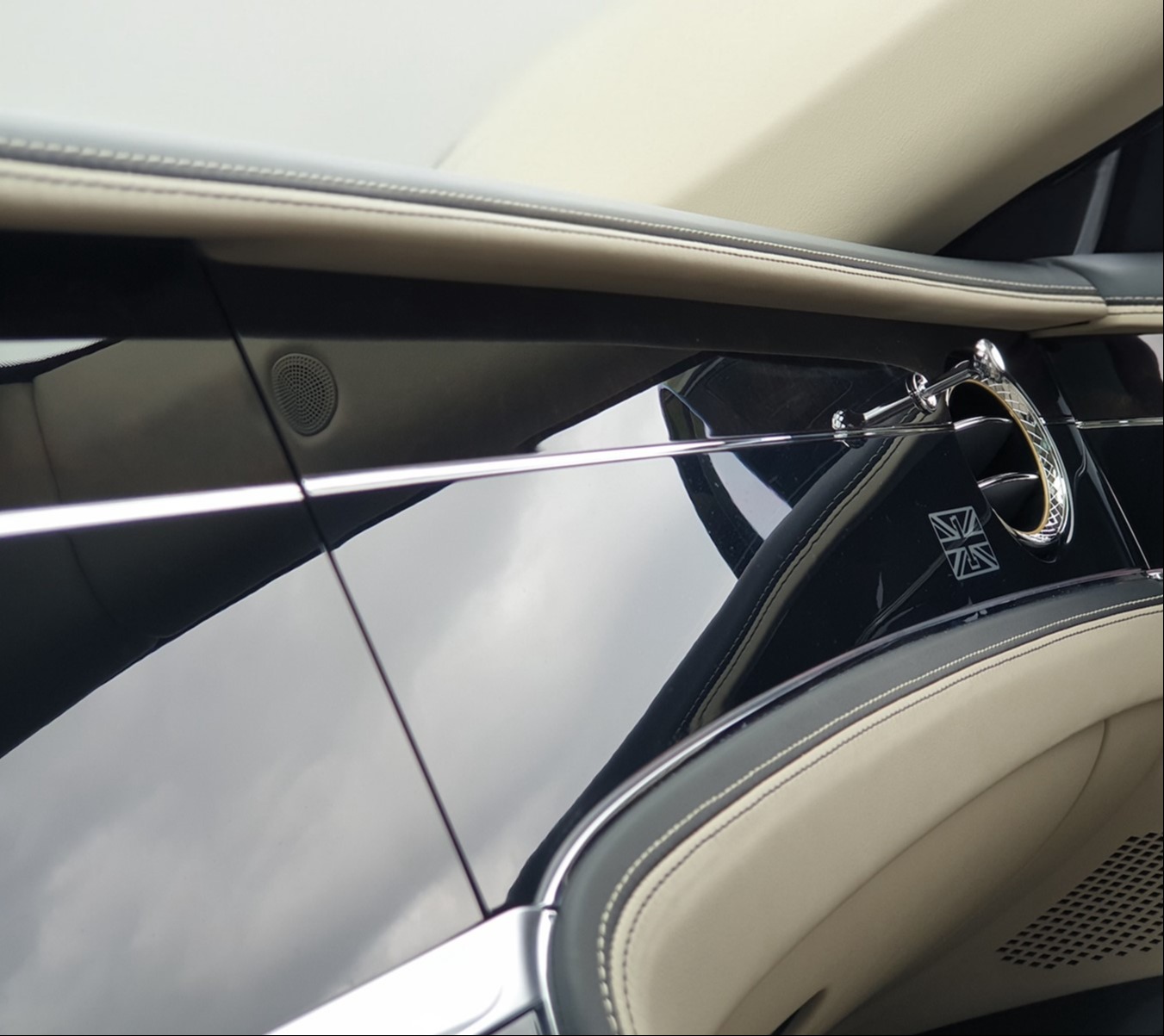 Gallery gallery_images_3_3_17610550051953488953.jpg  | STIICK